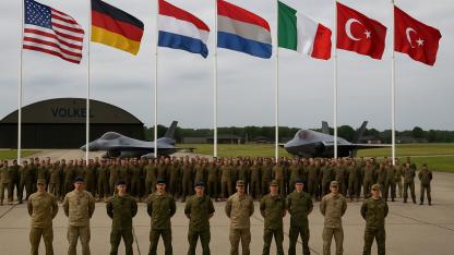Türk Askeri NATO Nükleer Tehdit Tatbikatı için Hollanda'da
