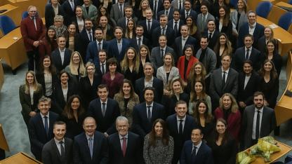 Hollanda Parlamentosu'nda Büyük Veda: 70 Milletvekili Görevine Veda Ediyor