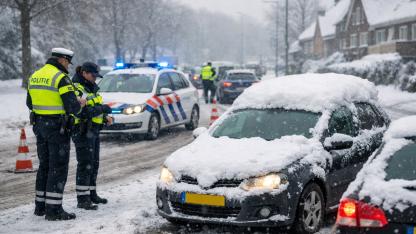 Hollanda’da Karla Kaplı Araçlara Sıkı Denetim ve Yüksek Ceza
