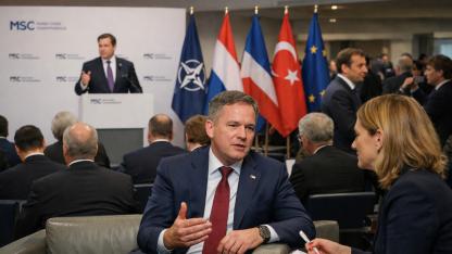 Hollanda Dışişleri Bakanı Van Weel: “Türkiye’nin NATO Üyeliğinden Çok Mutluyum”