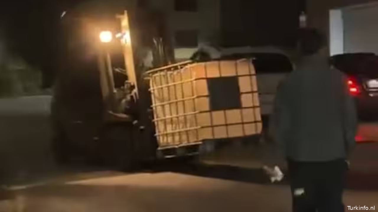 Almanya’da Benzinlikteki Fiyat Hatası Ortalığı Karıştırdı, uzun kuyruk oluştu