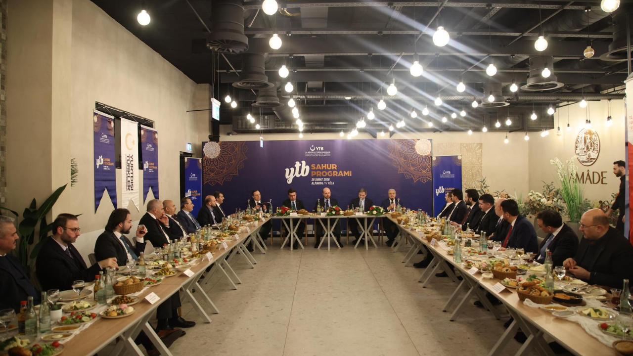 Avrupa’da Türk STK’ları YTB Sahur Programında Bir Araya Geldi