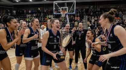 Grasshoppers Kadınları Hollanda Basketbolunda Zirvede