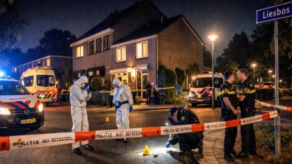 Hollanda’da Dehşet: Hoofddorp’ta Kadın Evinde Bıçaklanarak Öldürüldü, Şüpheli Yakalandı