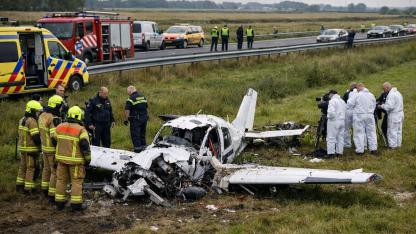 Hollanda’da Hafif Spor Uçağı Düştü: 1 Kişi Hayatını Kaybetti