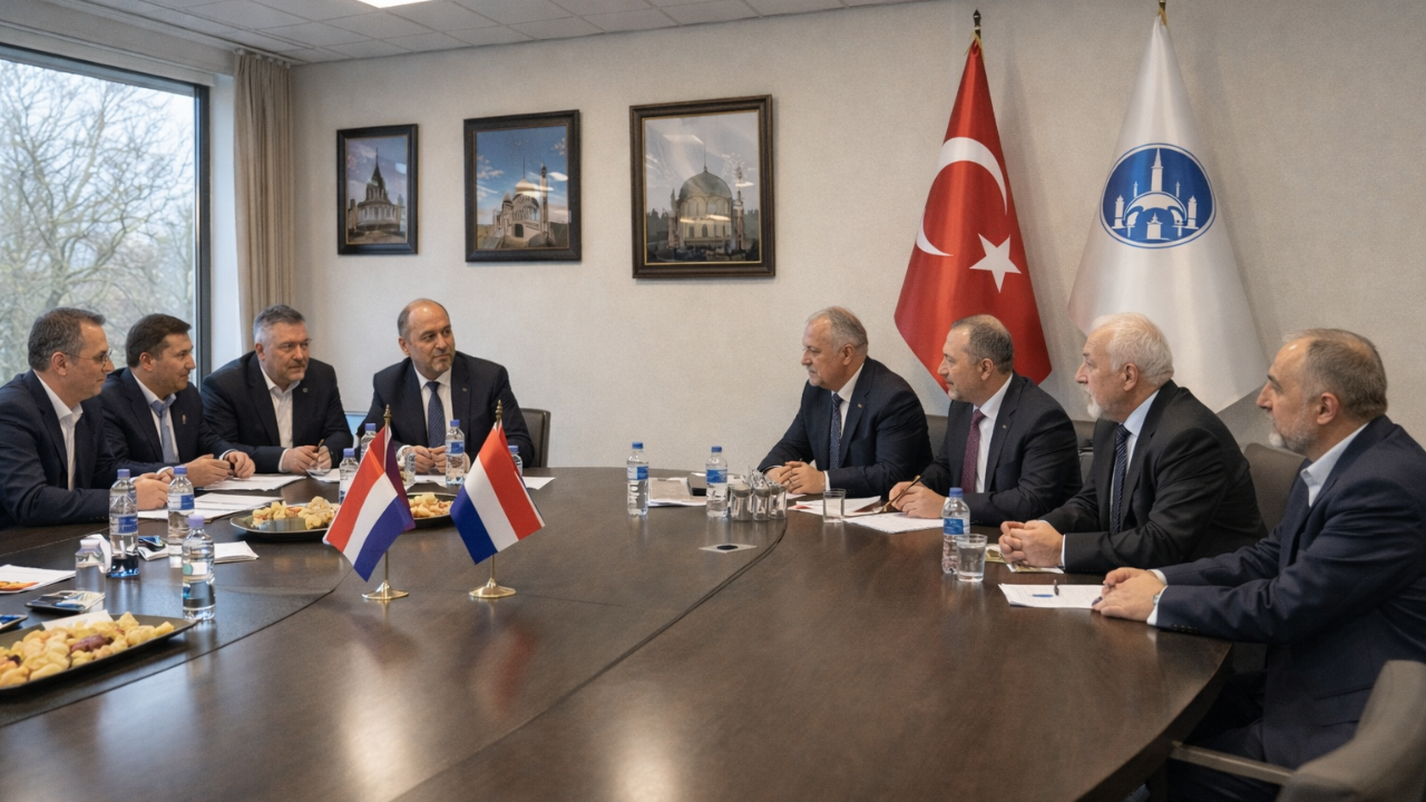 Hollanda’da TİKDF ve HDV’den Ortak Gelecek Mesajı