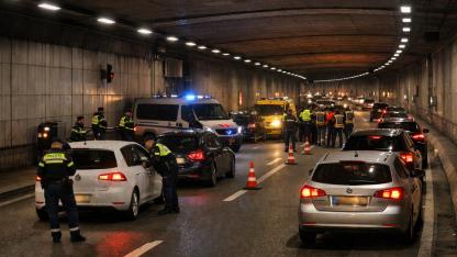 Rotterdam’da Maastunnel Kapatıldı: Gece Boyu Dev Trafik Denetimi