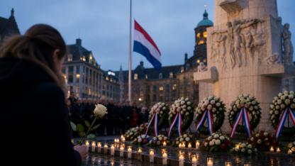 Hollanda’da 4 Mayıs: Ölenler Anma Günü’nde Hayatını Kaybedenler Saygıyla Anılıyor